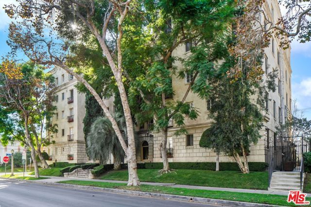 109 N Sycamore Avenue 204, Los Angeles, CA 90036