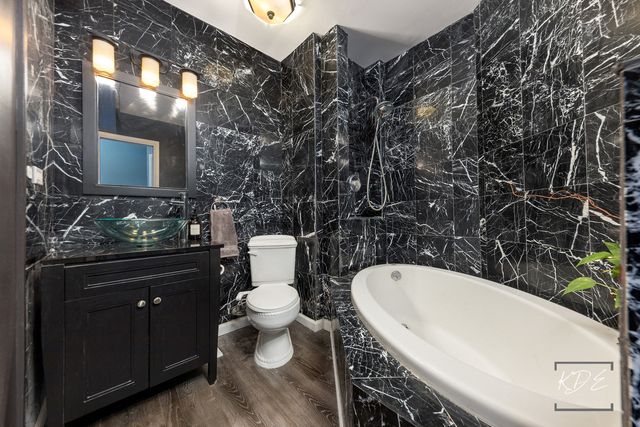 5938 Greenview Road, Lisle, IL 60532