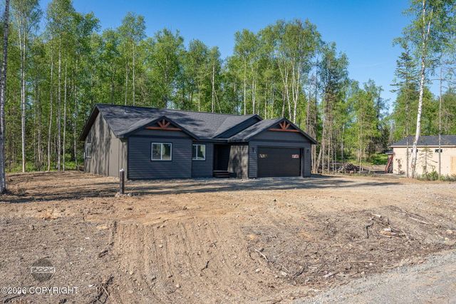 L1 B2 W Como Circle, Wasilla, AK 99623