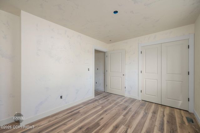 L1 B2 W Como Circle, Wasilla, AK 99623