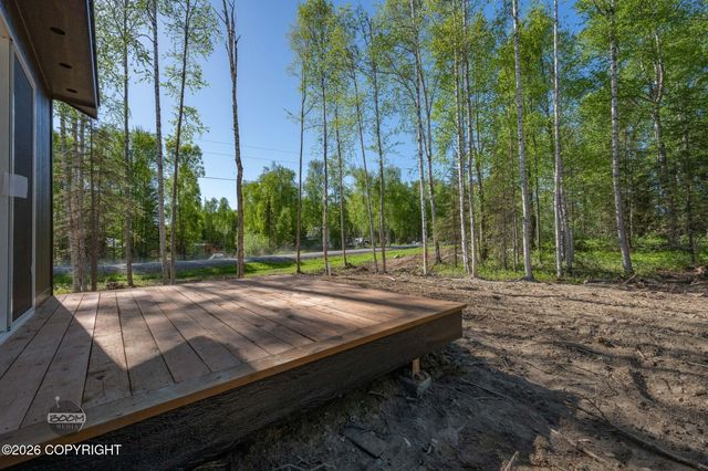 L1 B2 W Como Circle, Wasilla, AK 99623