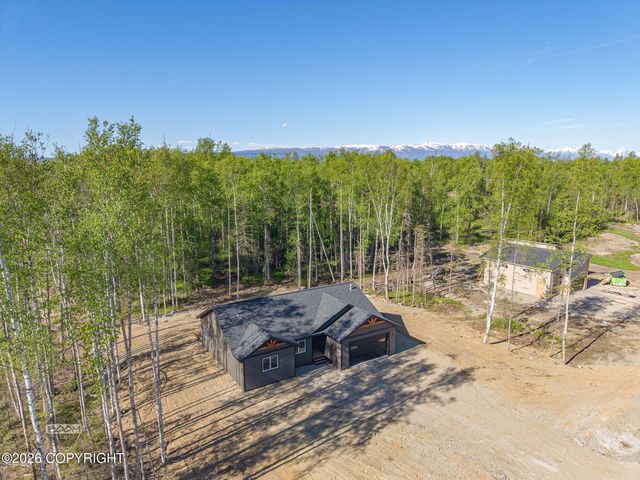 L1 B2 W Como Circle, Wasilla, AK 99623