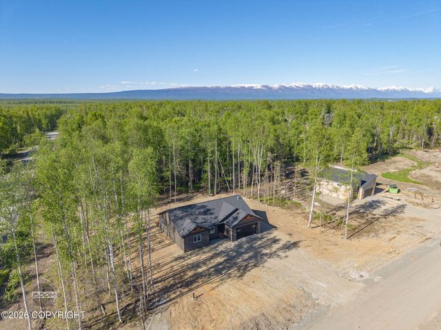L1 B2 W Como Circle, Wasilla, AK 99623