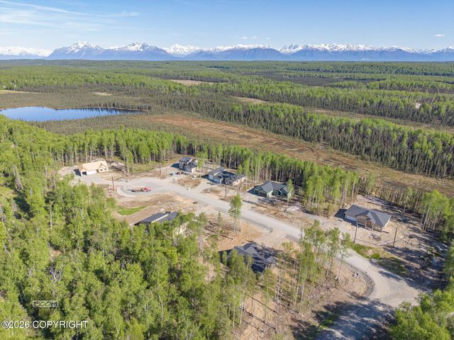 L1 B2 W Como Circle, Wasilla, AK 99623