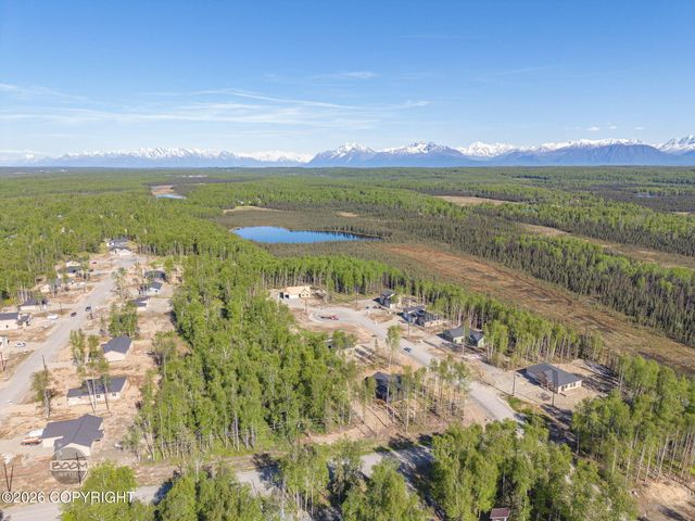 L1 B2 W Como Circle, Wasilla, AK 99623