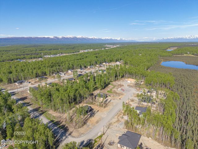 L1 B2 W Como Circle, Wasilla, AK 99623