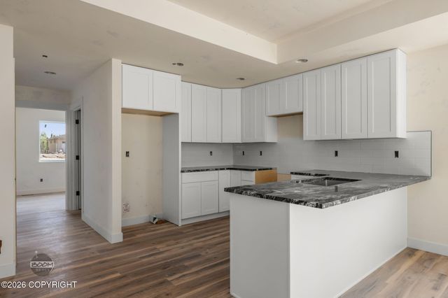 L1 B2 W Como Circle, Wasilla, AK 99623