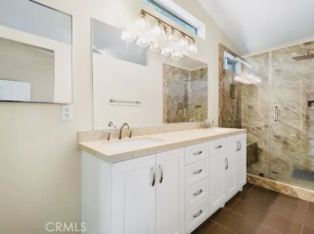 28530 Cantebury, Highland, CA 92346