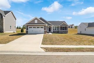 1544 Gate House Street NE, Canton, OH 44721