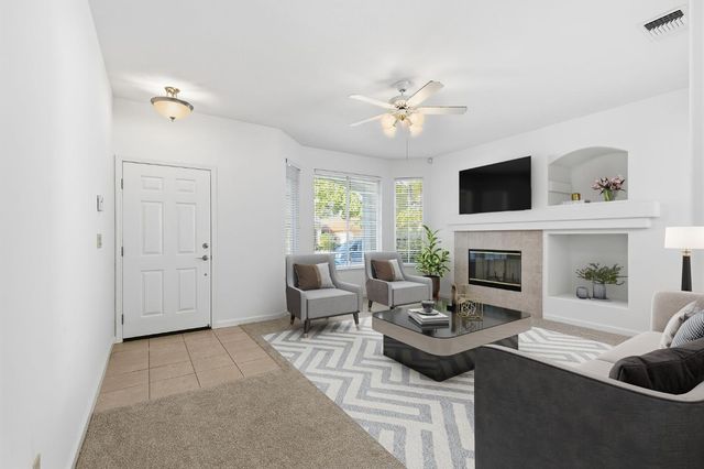 1918 Ajay Dr, Roseville, CA 95678