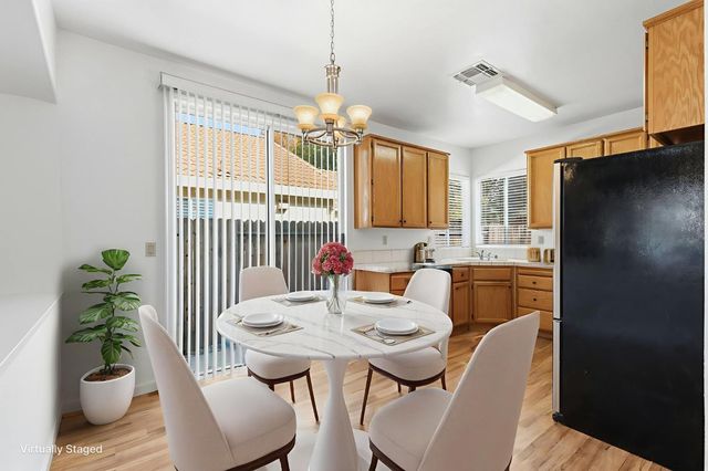 1918 Ajay Dr, Roseville, CA 95678