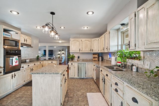 302 Matt Loop Rd, Big Spring, TX 79720