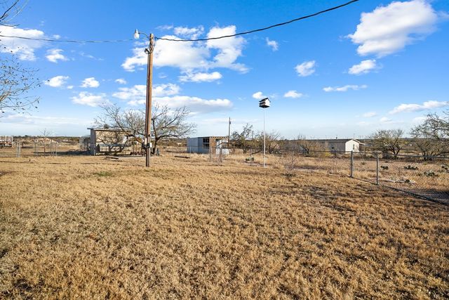302 Matt Loop Rd, Big Spring, TX 79720