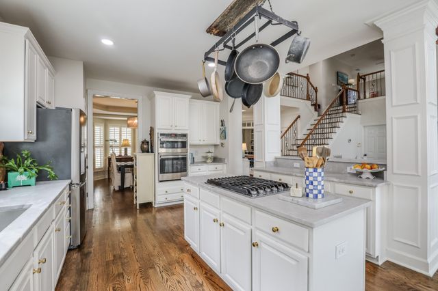 206 Gardenridge Dr, Franklin, TN 37069