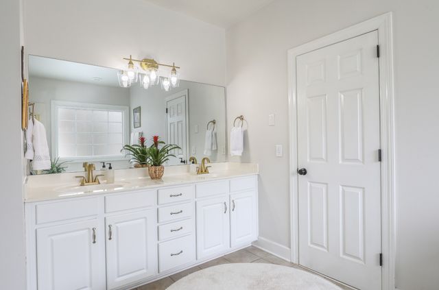 206 Gardenridge Dr, Franklin, TN 37069