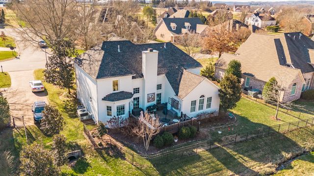 206 Gardenridge Dr, Franklin, TN 37069
