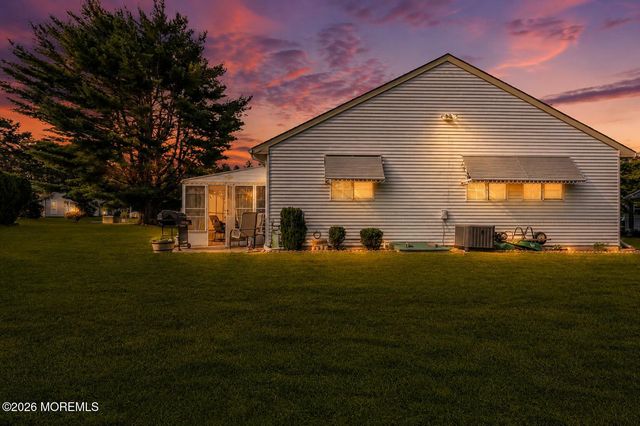 96 Sunset Road 60, Whiting, NJ 08759