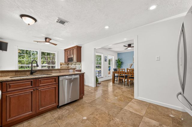 9503 Pine Road, Crosby, TX 77532