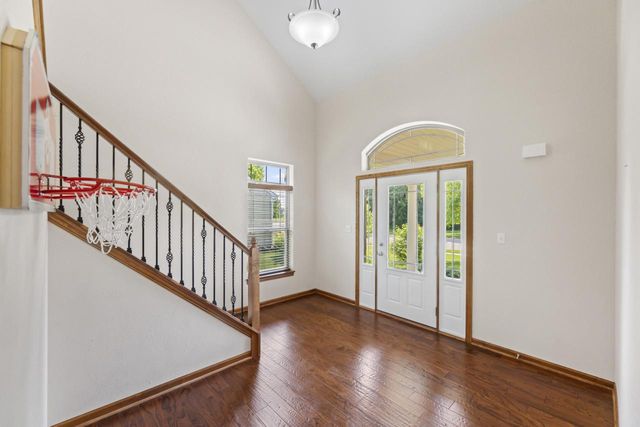 1388 Mamerow LANE W, Oconomowoc, WI 53066