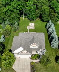1388 Mamerow LANE W, Oconomowoc, WI 53066