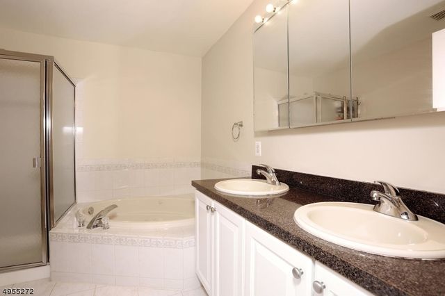 469 Hartford Dr, Nutley Twp., NJ 07110
