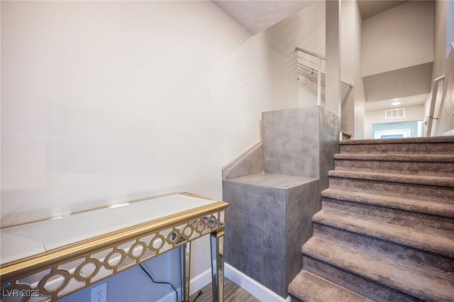 8113 Misty Canyon Avenue, Las Vegas, NV 89113