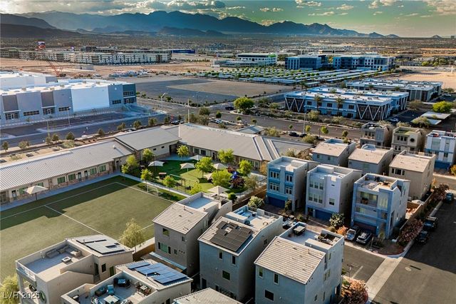 8113 Misty Canyon Avenue, Las Vegas, NV 89113