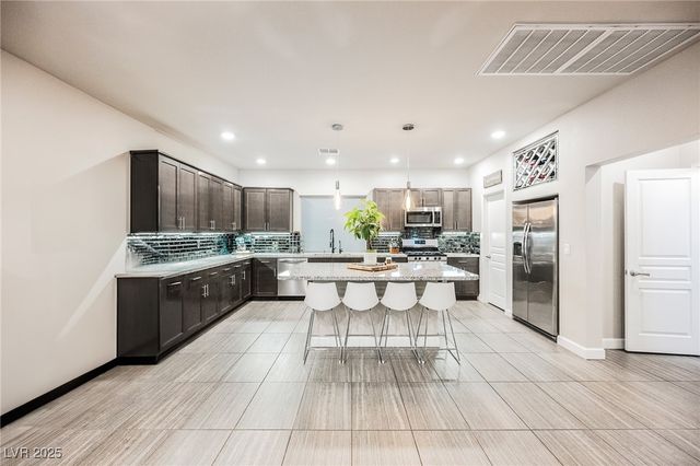 8113 Misty Canyon Avenue, Las Vegas, NV 89113