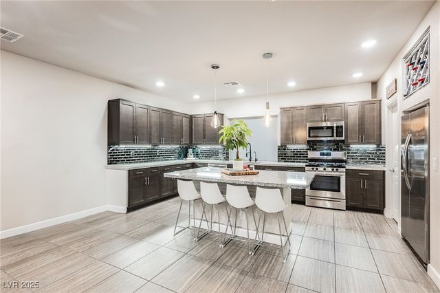 8113 Misty Canyon Avenue, Las Vegas, NV 89113