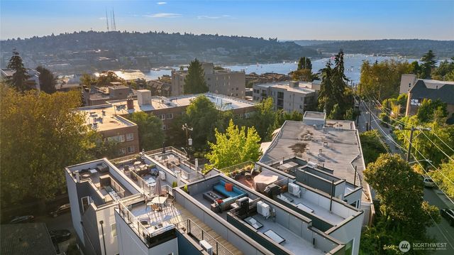 727 Belmont Avenue E, Seattle, WA 98102