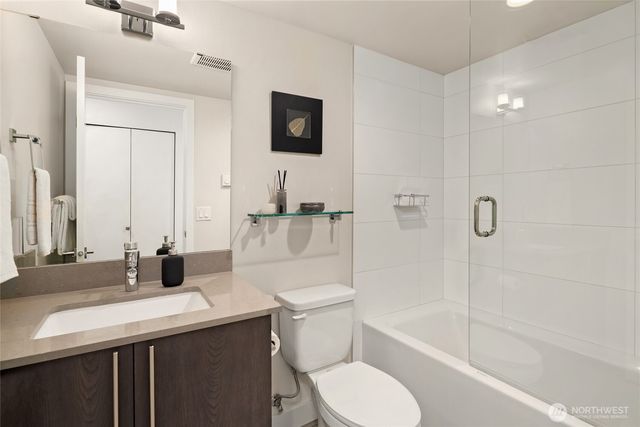 727 Belmont Avenue E, Seattle, WA 98102