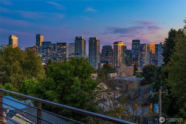 727 Belmont Avenue E, Seattle, WA 98102
