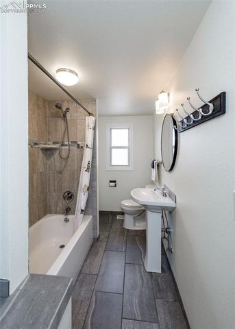 2310 W Monument Street, Colorado Springs, CO 80904