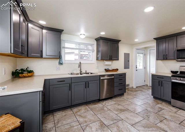 2310 W Monument Street, Colorado Springs, CO 80904