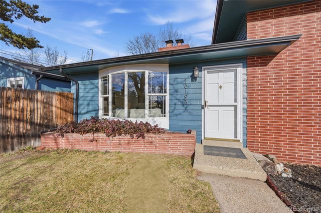 10195 W 17th Place, Lakewood, CO 80215