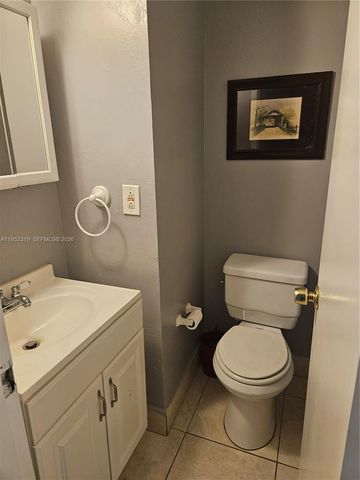 4384 NW 9th Ave 20-3C, Deerfield Beach, FL 33064