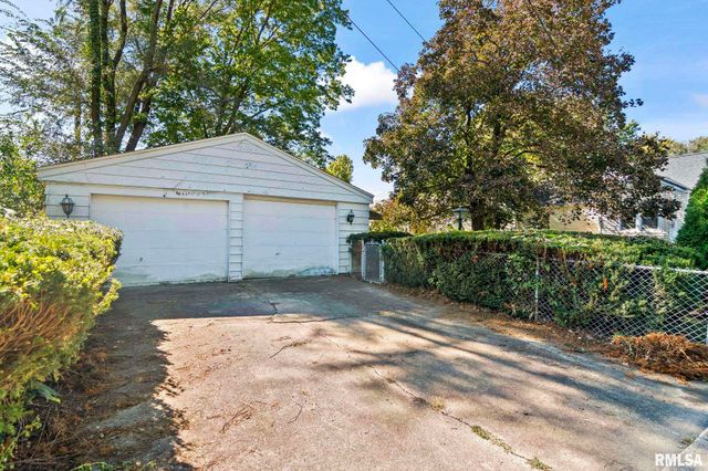 2456 S 11TH Street, Springfield, IL 62703