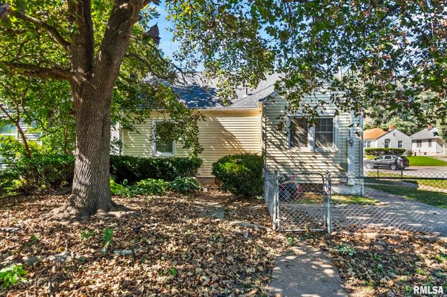 2456 S 11TH Street, Springfield, IL 62703