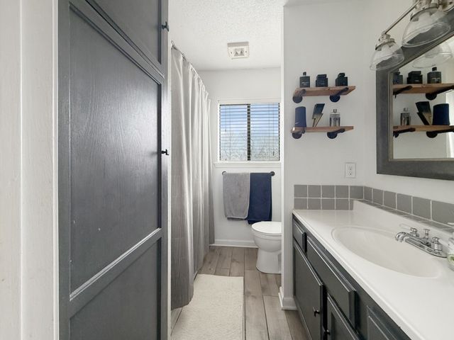 12657 Cooper Drive, Lowell, AR 72745