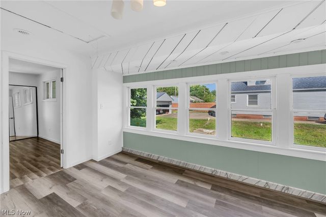 290 E 317th Street, Willowick, OH 44095