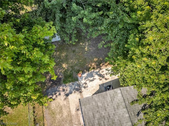 290 E 317th Street, Willowick, OH 44095