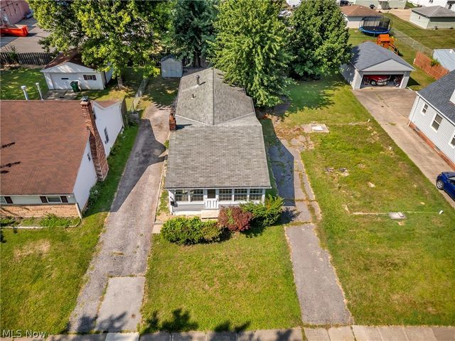 290 E 317th Street, Willowick, OH 44095