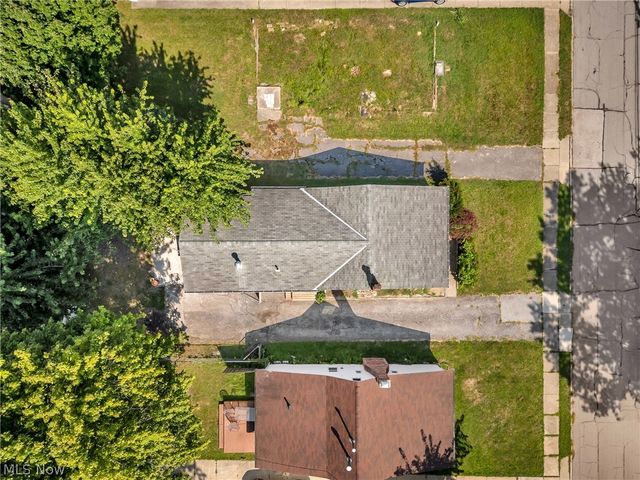 290 E 317th Street, Willowick, OH 44095