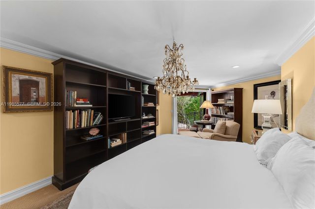 737 Majorca Ave, Coral Gables, FL 33134