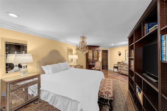 737 Majorca Ave, Coral Gables, FL 33134