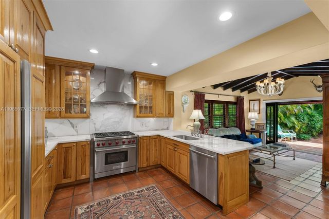 737 Majorca Ave, Coral Gables, FL 33134