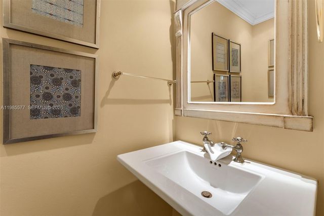 737 Majorca Ave, Coral Gables, FL 33134