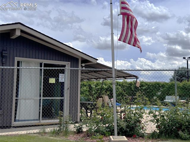 434 Valley Hi Circle B24, Colorado Springs, CO 80910