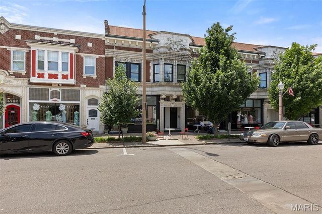 4738 McPherson Avenue 201, St Louis, MO 63108
