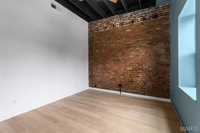 4738 McPherson Avenue 201, St Louis, MO 63108